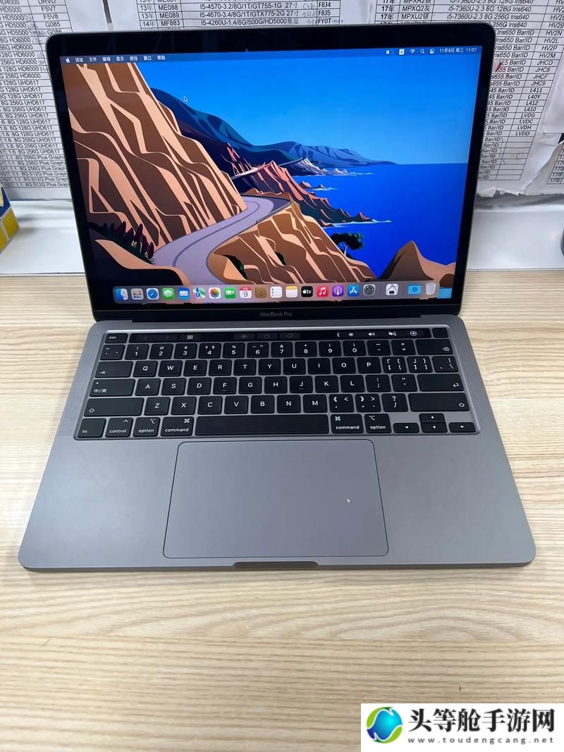 热评！19岁新星手中的欧美版MACBOOKPRO